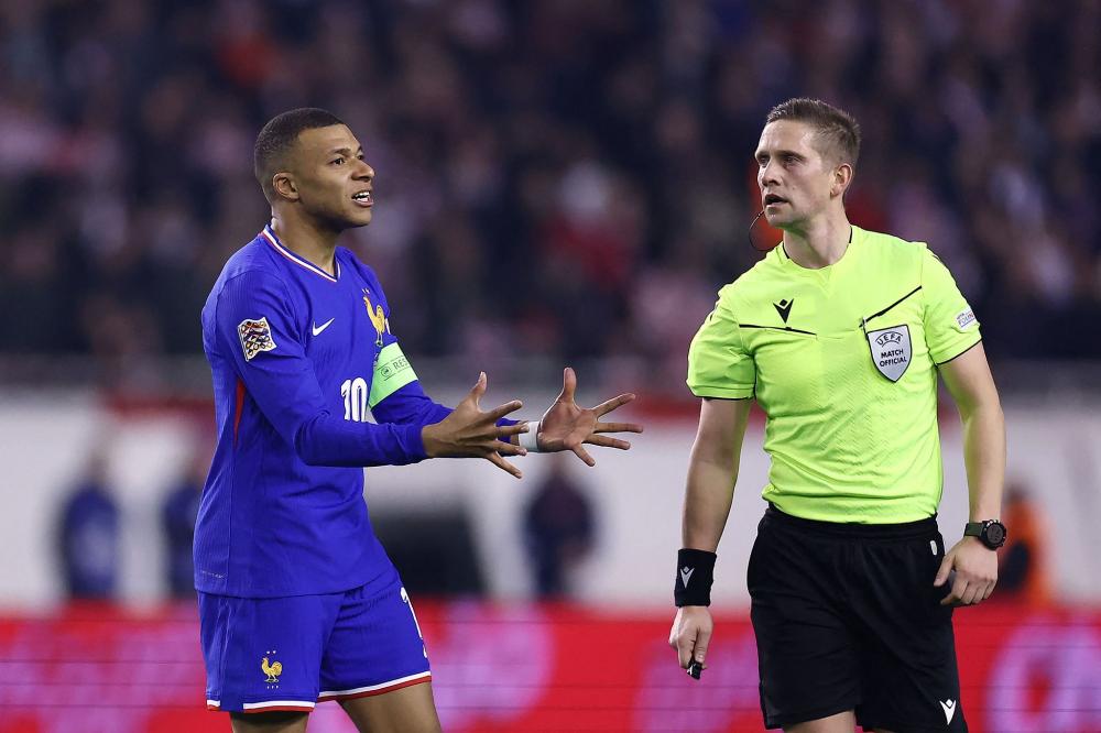 荷兰大名单：范戴克领衔；费耶诺德球员瓦伦特首次入选